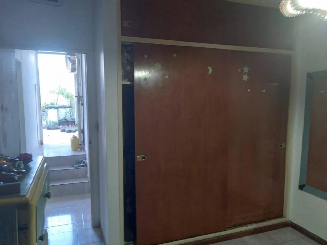 Flores venta casa  6 ambientes con garaje